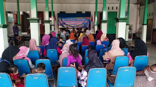 DESA ARIYOJEDING LAKSANAKAN REMBUK STUNTING UNTUK PERCEPATAN PENURUNAN STUNTING